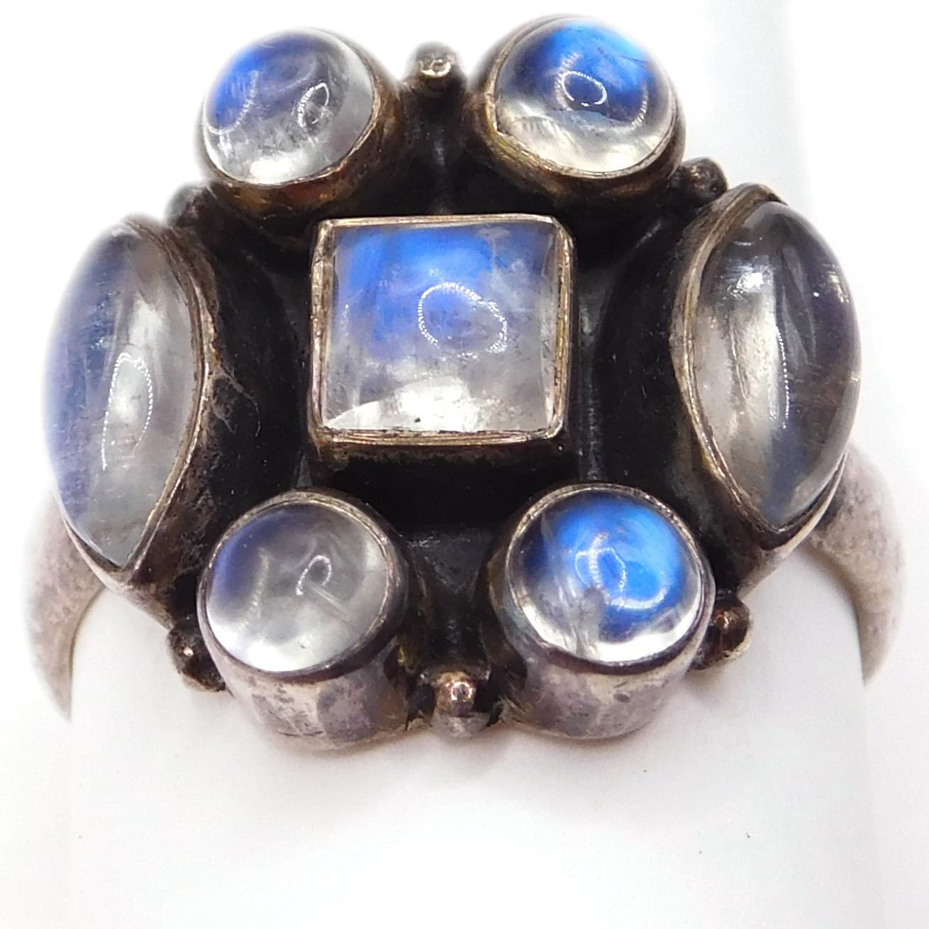 LUMINOUS STERLING SILVER MOONSTONE CLUSTER RING, NB INDIA